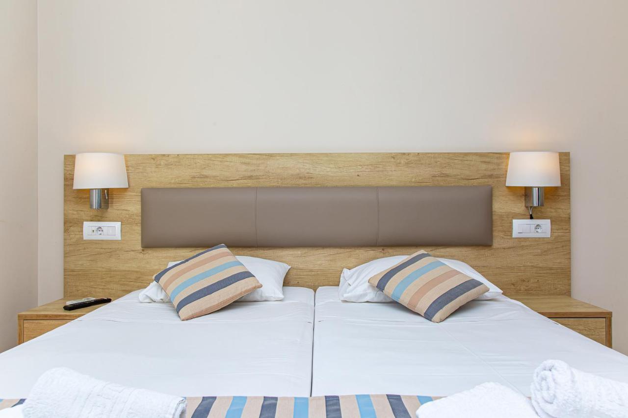 Theo Star Beach Hotel มาเลีย ภายนอก รูปภาพ